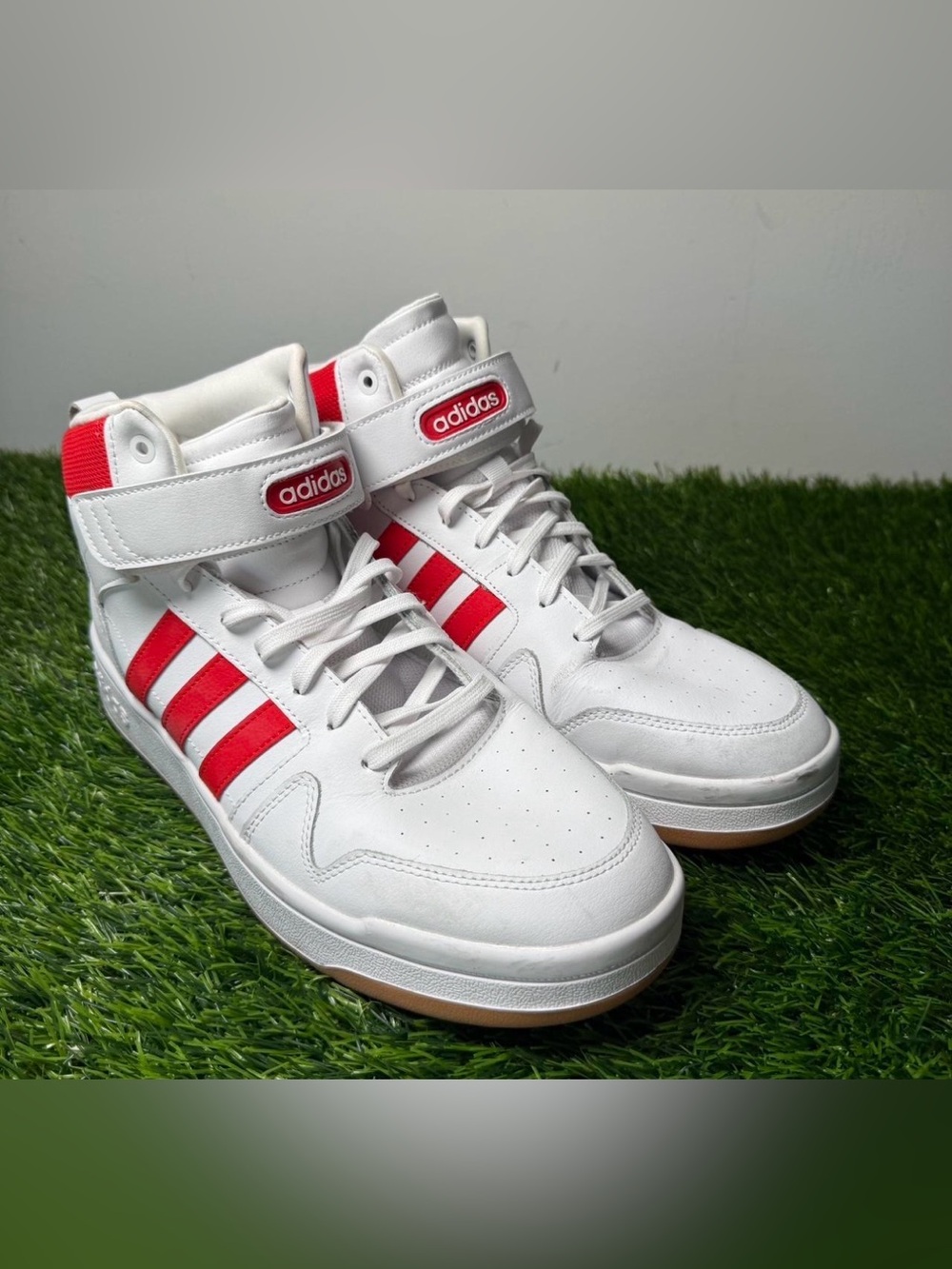 Adidas Postmove Mid White Vivid Red Gum Men’s Size 13 High Top Sneakers NWOT